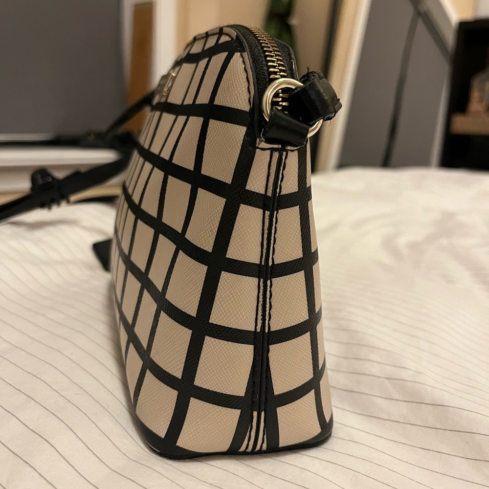 Kate Spade Crossbody - Picture 6 of 6